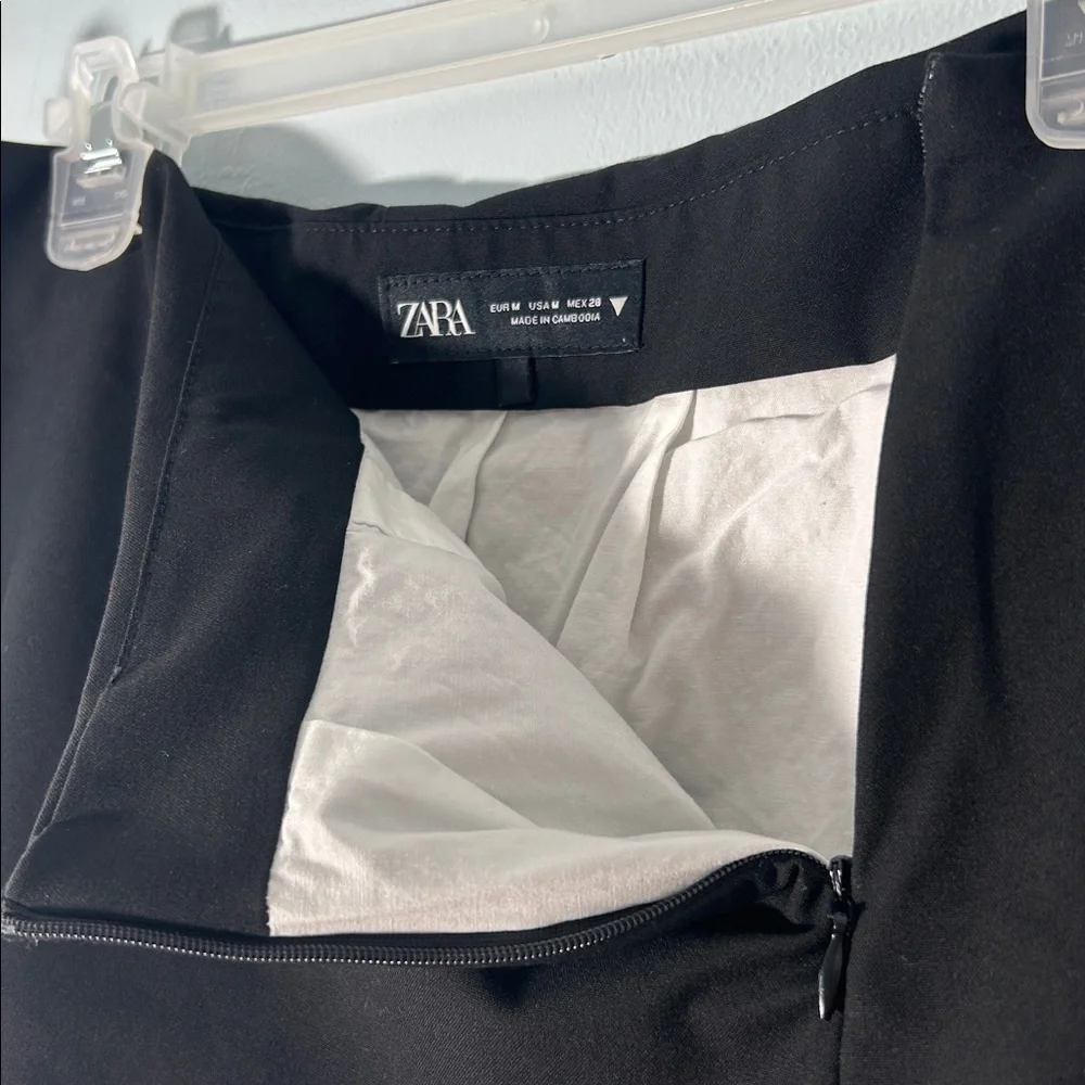 Zara Black and White High-Low Button Skirt